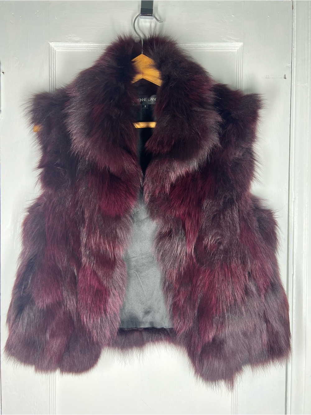 Genuine Fox Fur Adrienne Landau Bordeaux Burgundy Fur Vest